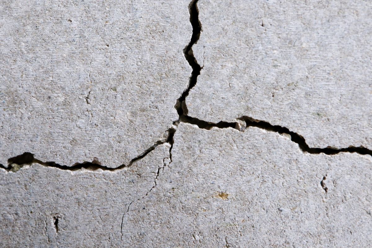 Concrete Repair Contractors Sydney on Choosing the Right Caulking for Repairs