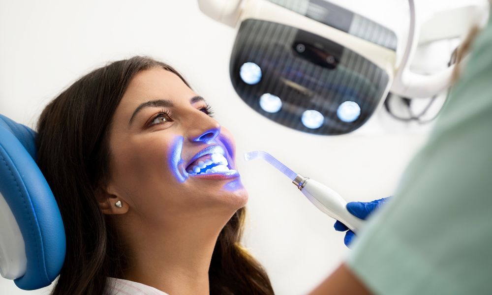 What to Expect During Your In-Chair Teeth Whitening Appointment in Brisbane